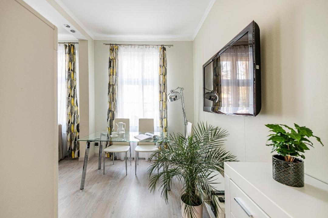 Beach Apartment I Plazowy Happy Hours Sopot Bagian luar foto